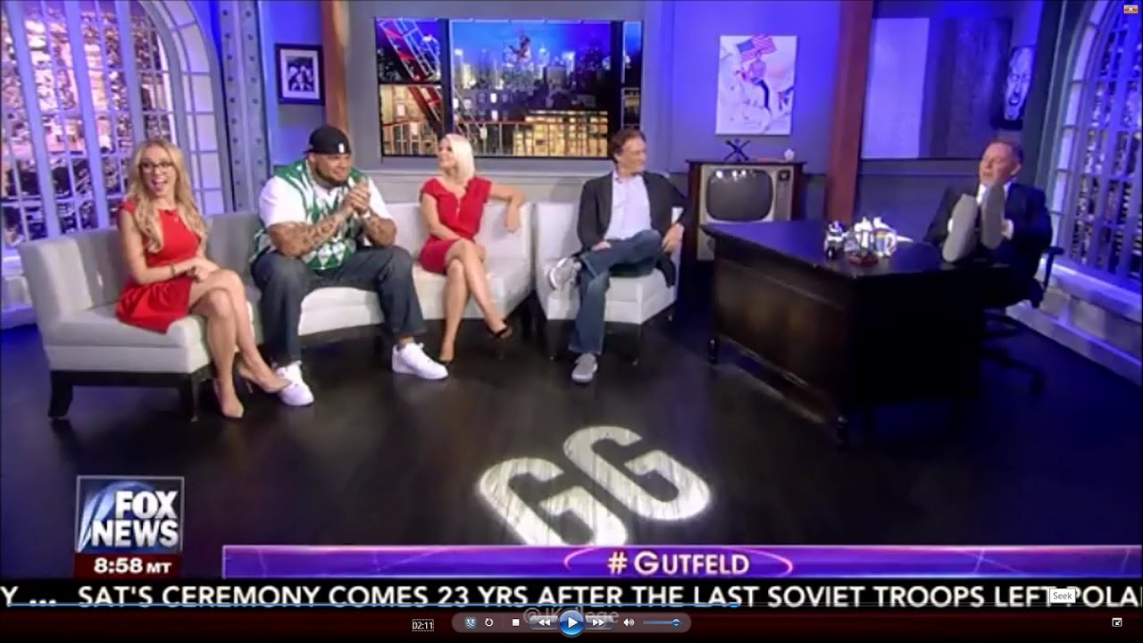 01-14-17 Kat Timpf on Gutfeld - Roamin&rsquo; the Halls w/ Tyrus