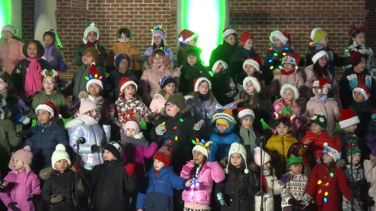 Addison Tree Lighting Choir Performances 2025