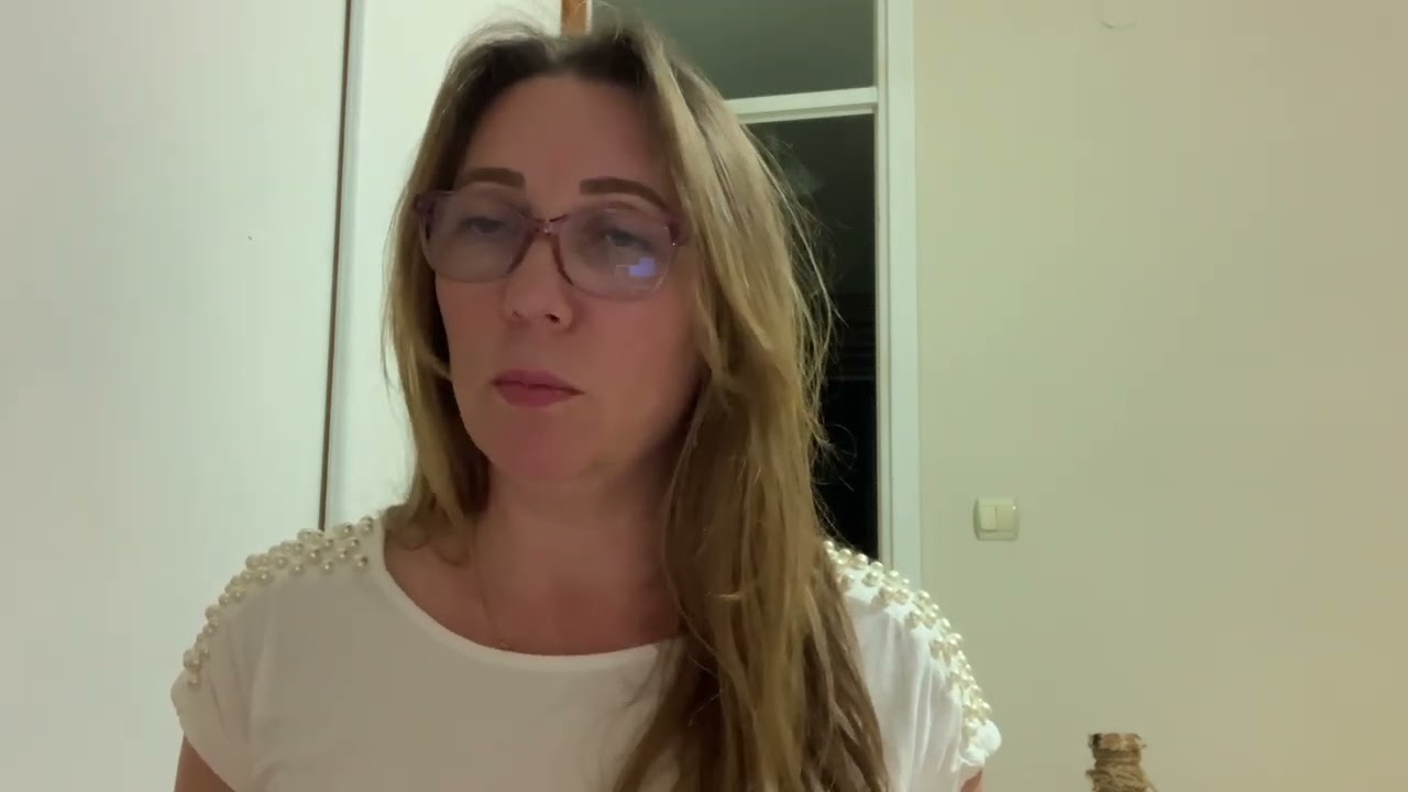 Yengeç Burcu Erkeği Mine Öter