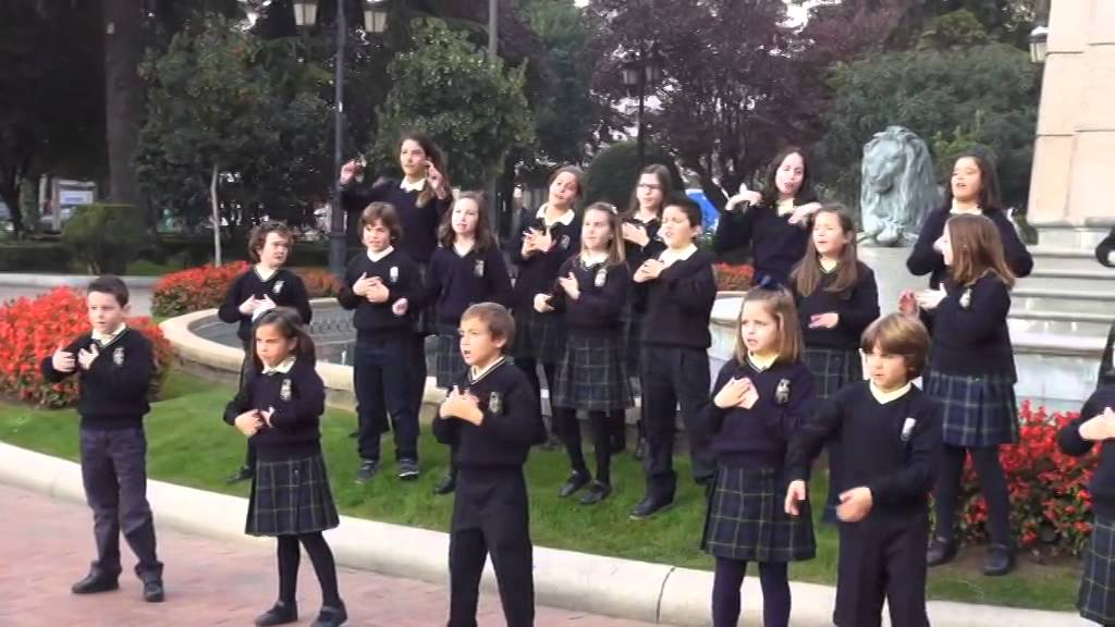 El coro Salesianos Domingo Savio de Logroño graba su coreografía