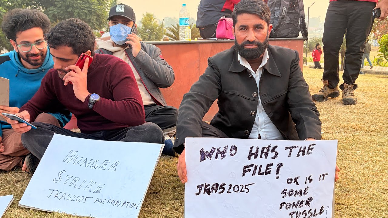 PROTEST FOR AGE RELAXATION at Hari Singh Park