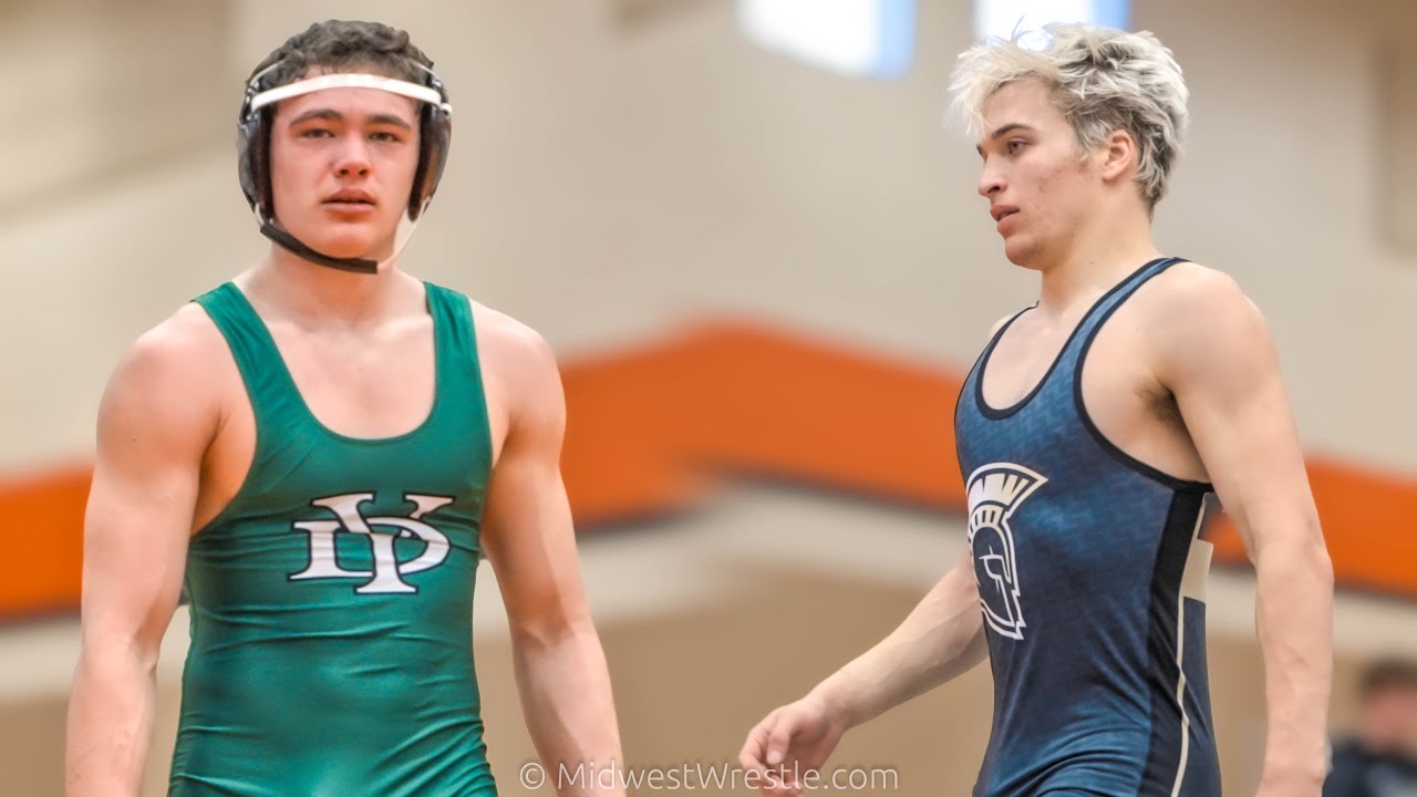 160 – Danny Decristofaro {G} of York IL vs. Gus Cambier {R} of Sycamore IL