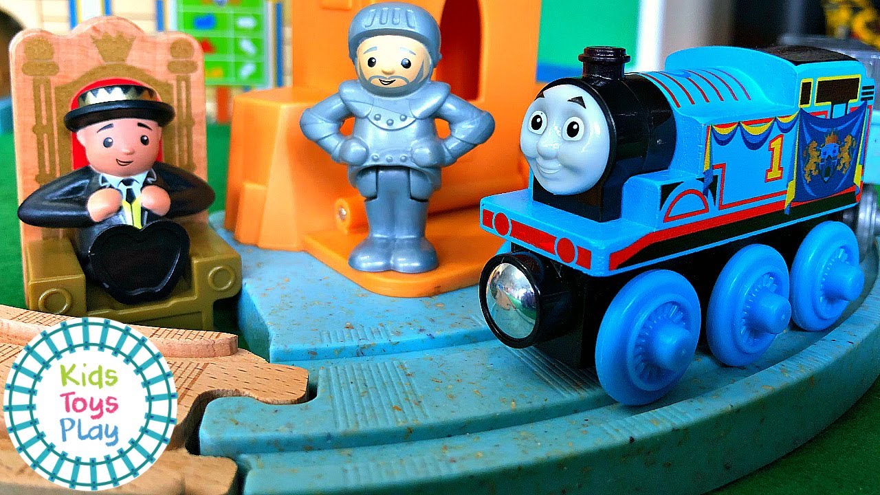 Thomas & Friends Wood 2019 Castle Set Распаковка и обзор
