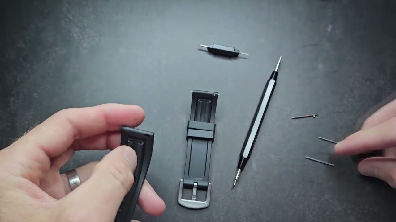 How to install and remove quick release spring bars on your watch strap