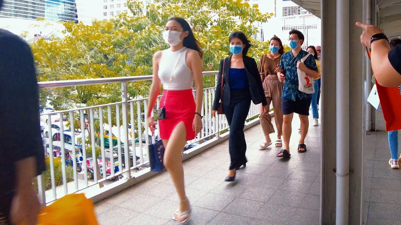 【🇹🇭4K】Дневная прогулка по Бангкоку по Skywalk от станции BTS Skytrain Chitlom до станции Siam