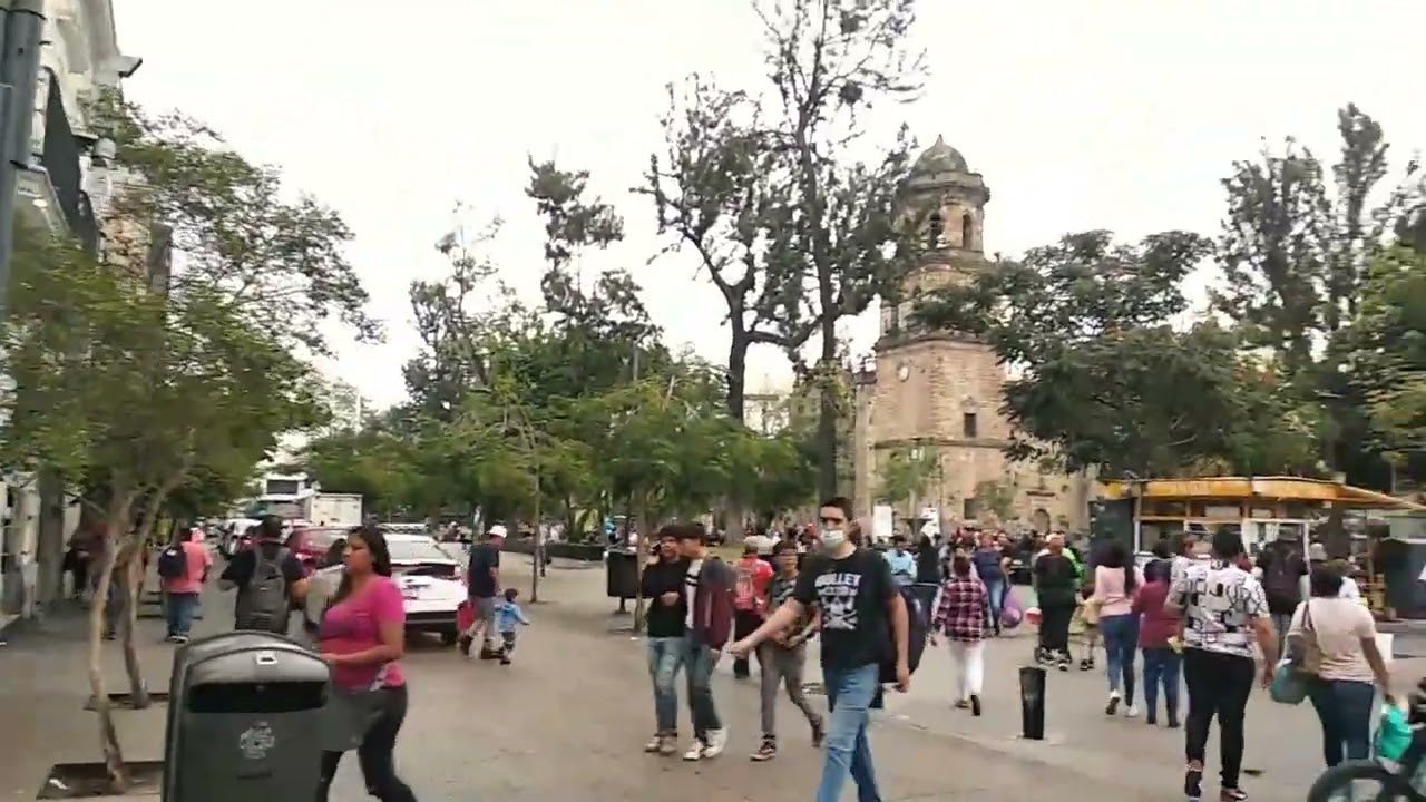Weekend walk in Centro GDL, Mexico.