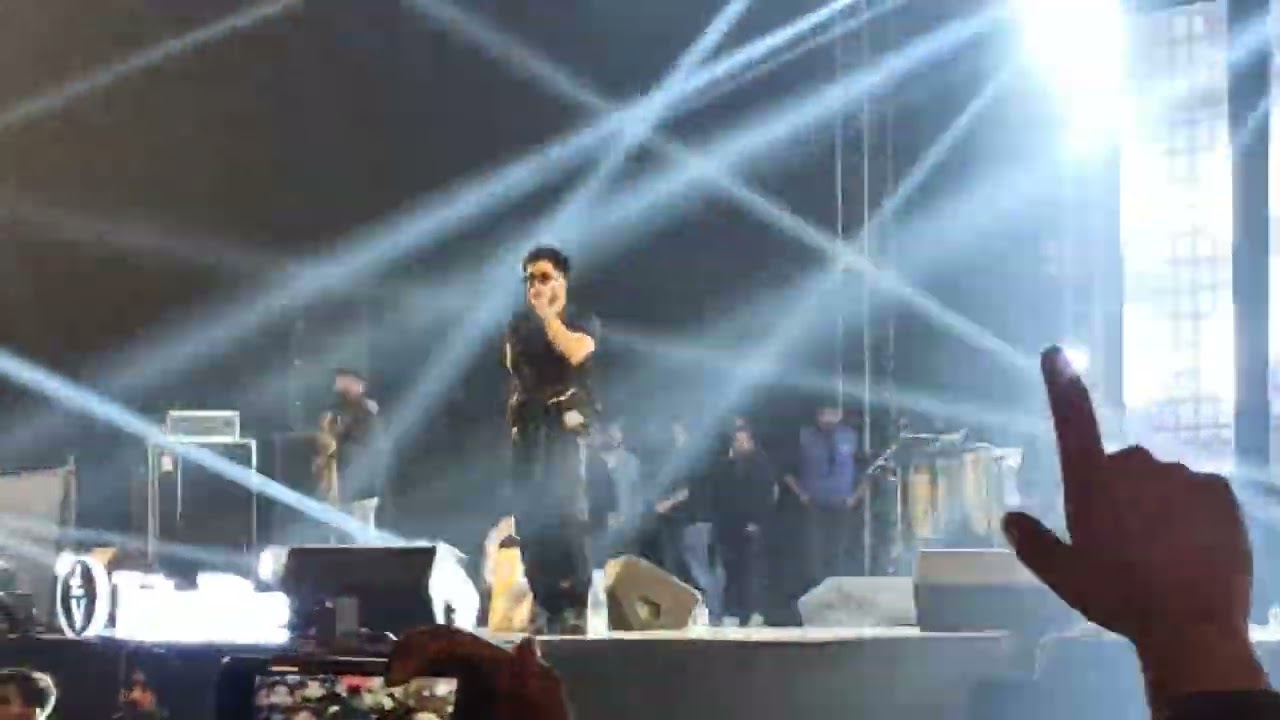Harrdy Sandhu Live Performance | PEC Chandigarh | PECFEST | #pec #chandigarh #harrdysandhu #pecfest