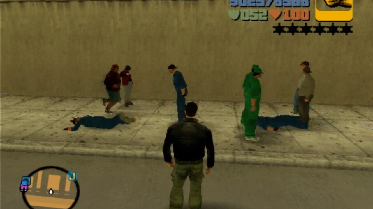 GTA 3: triads attacking each other