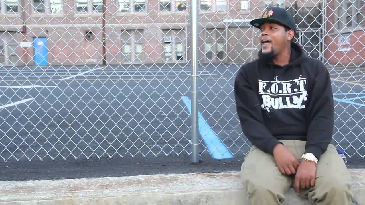 CRUCH CALHOUN x FOE-HUN'ED - My Hood Too (PROD BY DHAYES)