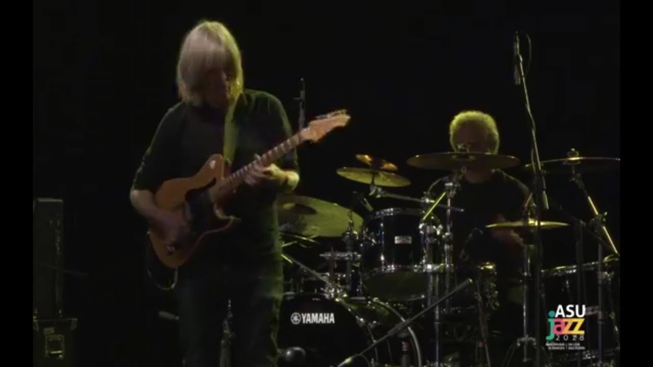 Mike Stern & Dave Weckl - AsuJazz 2018 (Asunción - Paraguay)