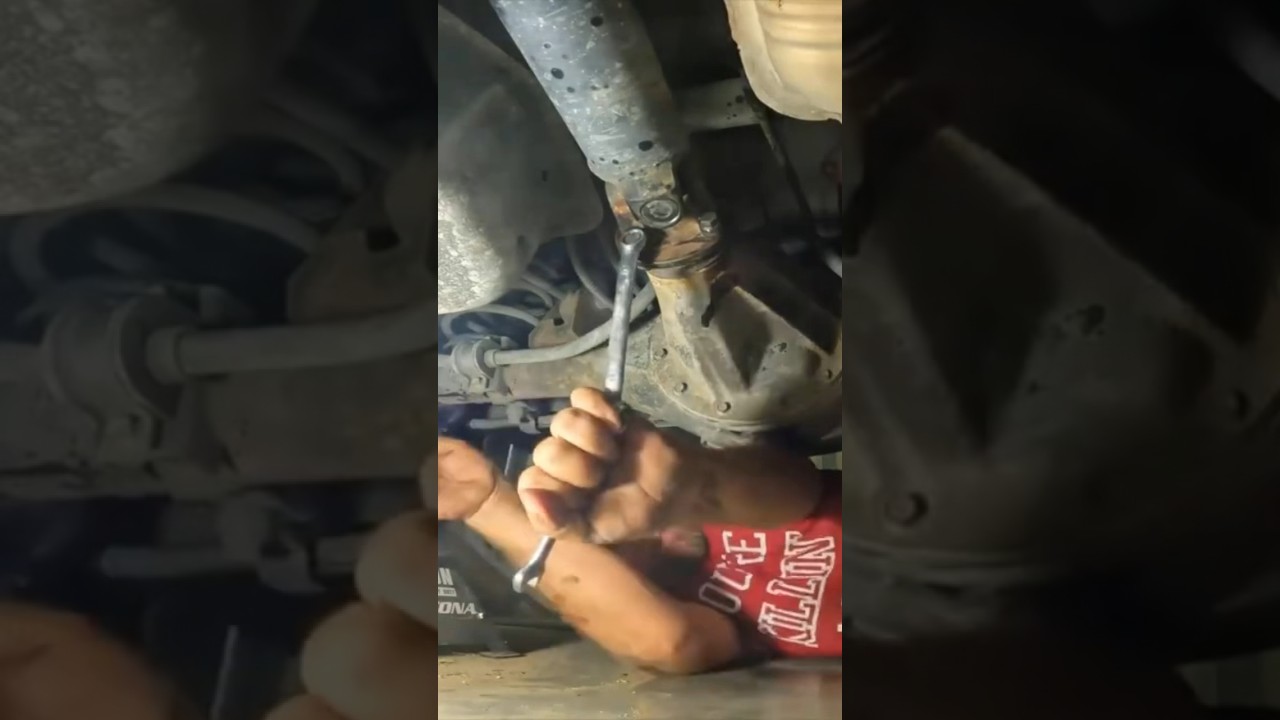 How to use two wrenches for more leverage 👨🏻&zwj;🔧 #theroygarage ￼