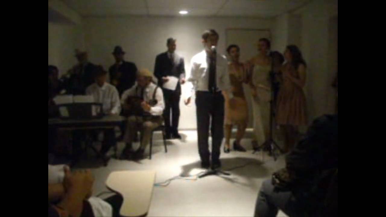 Com Que Roupa - Lê - Mostra ETEC de Artes 2010
