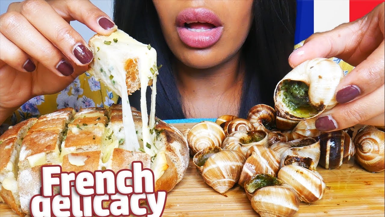 ASMR SNAILS + CHEESY GARLIC BREAD┃de bons escargots à la bourguignonne 🇫🇷