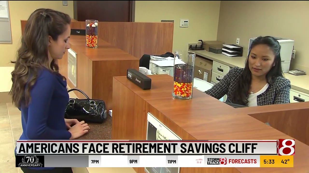 Americans face retirement savings cliff