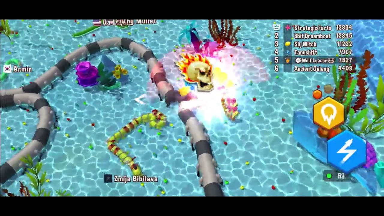 me playing my favorite game Snake Rivals ￼