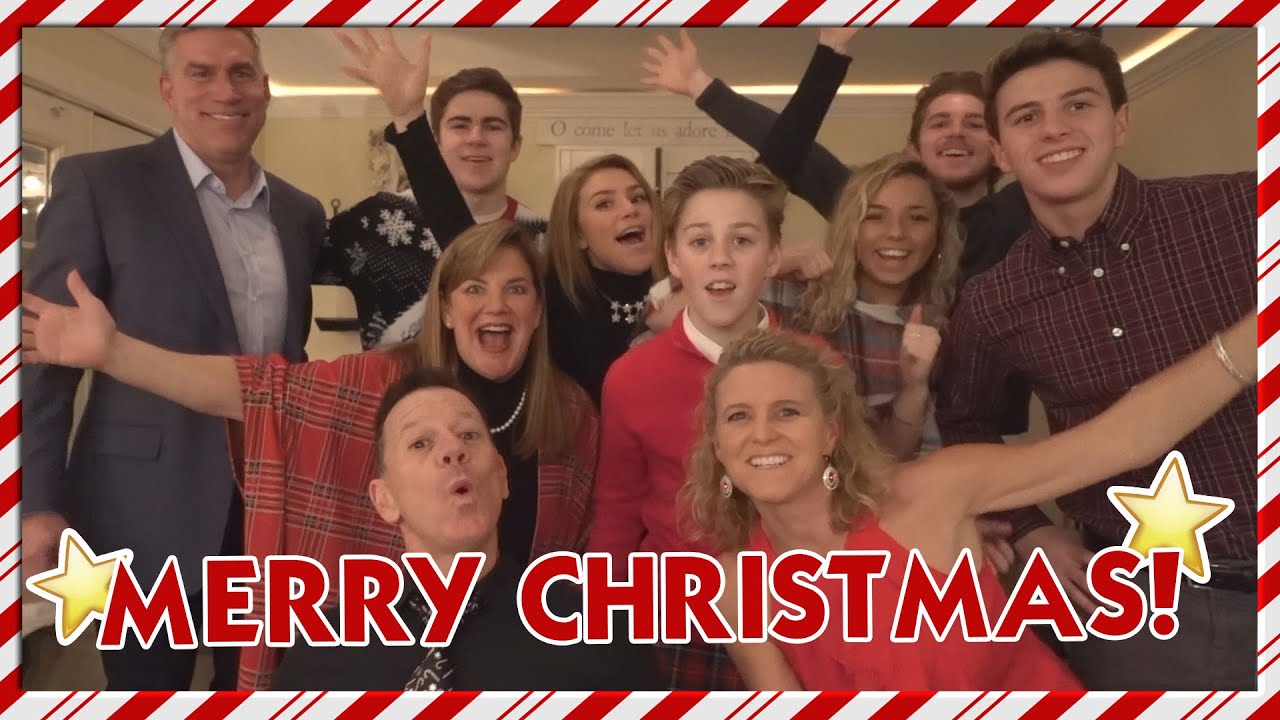 Christmas House Tour and Annual Christmas Party!!