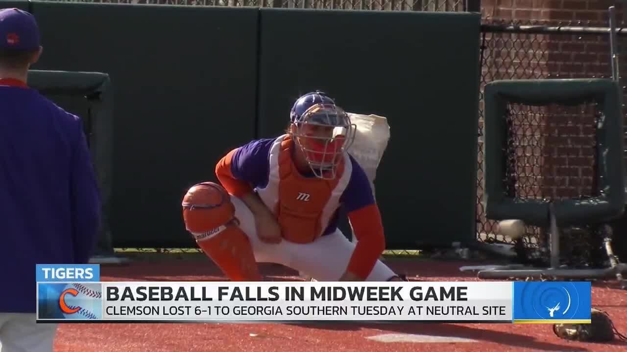 Clemson baseball snaps 7-game win streak, Carolina preps for SEC play | March 11, 2026