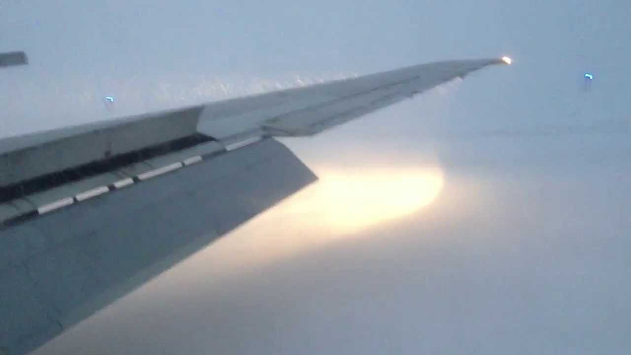 HD | Delta Airlines DC-9-51 Severe Weather Landing | N767NC | Detroit Metro Airport (DTW)