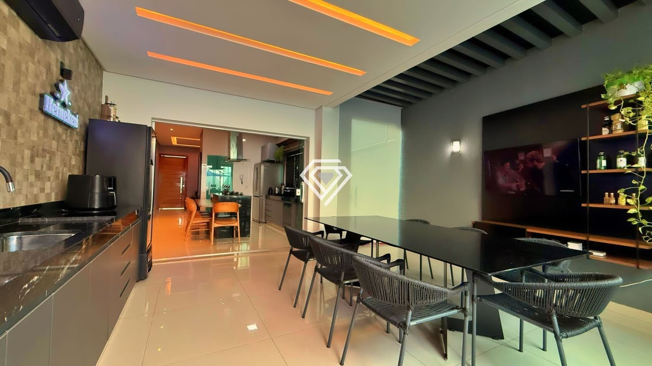 Casa Mobiliada 3 Su&iacute;tes, 165 m&sup2; c/ Lazer &agrave; Venda na 407 Sul em Palmas - TO