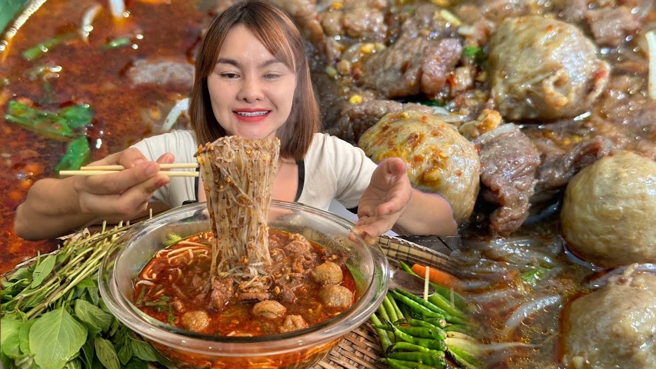 ก๋วยเตี๋ยวเนื้อน้ำตก แกล้มพริกจี่เสียบไม้ ทั้งแซ่บทั้งฮ้อน |ตั้มมี่Channel
