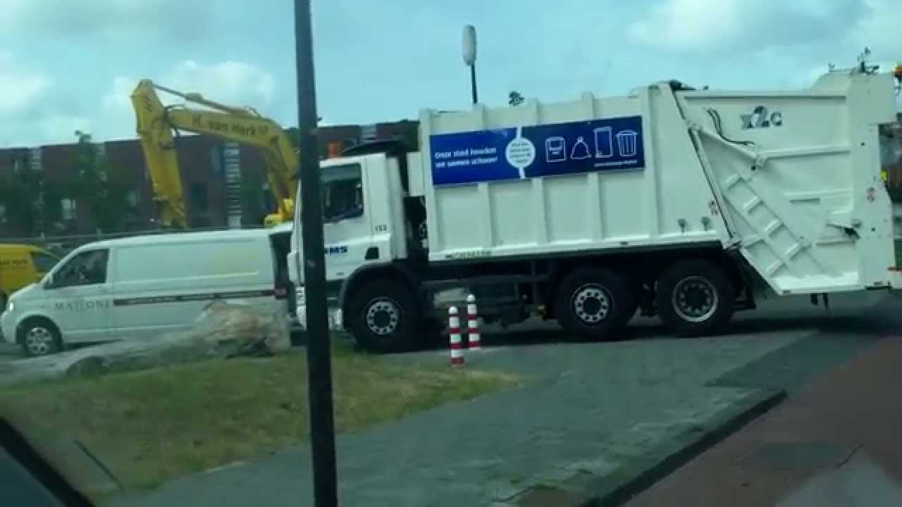 Road blocked by garbage truck.... ( flash vid )