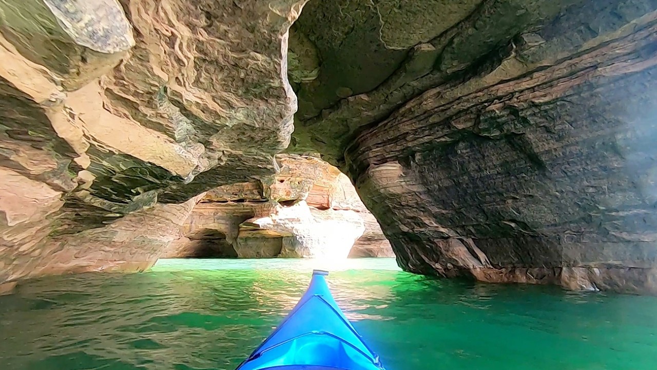 Lake Superior Sea Caves, Wisconsin