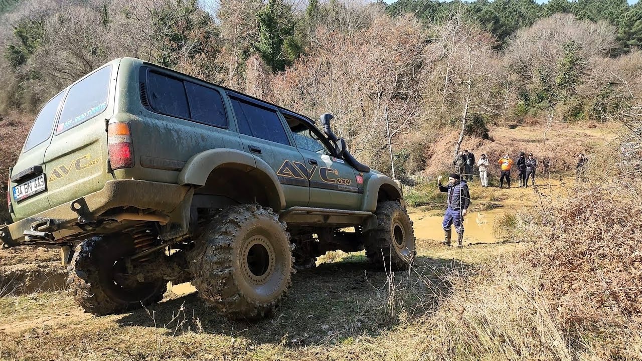 Toyota Land Cruiser & Land Rover Discovery / OFF ROAD