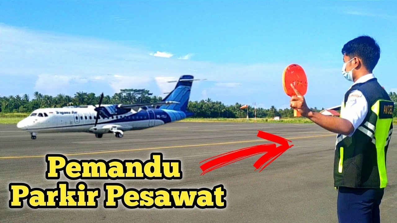 Pelayanan parkir pesawat Trigana air Bandar Udara Namrole