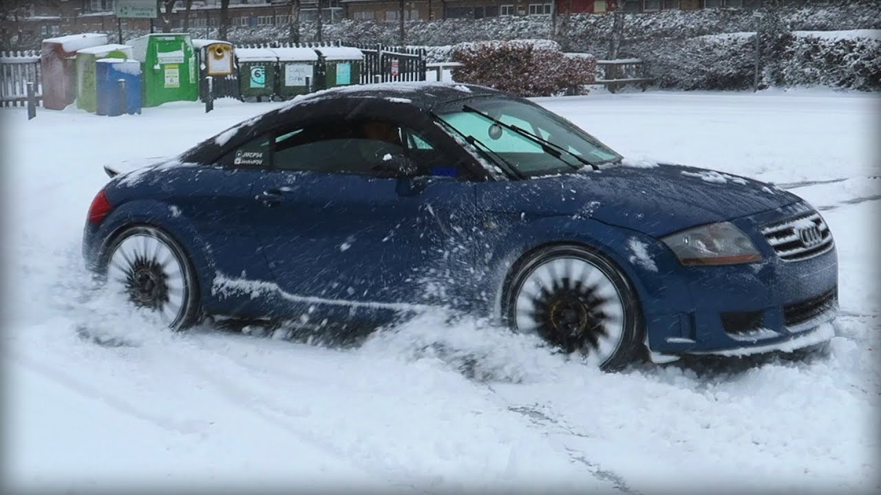 Taking my Audi TT MK1 Quattro Sport SNOW DRIFTING!!