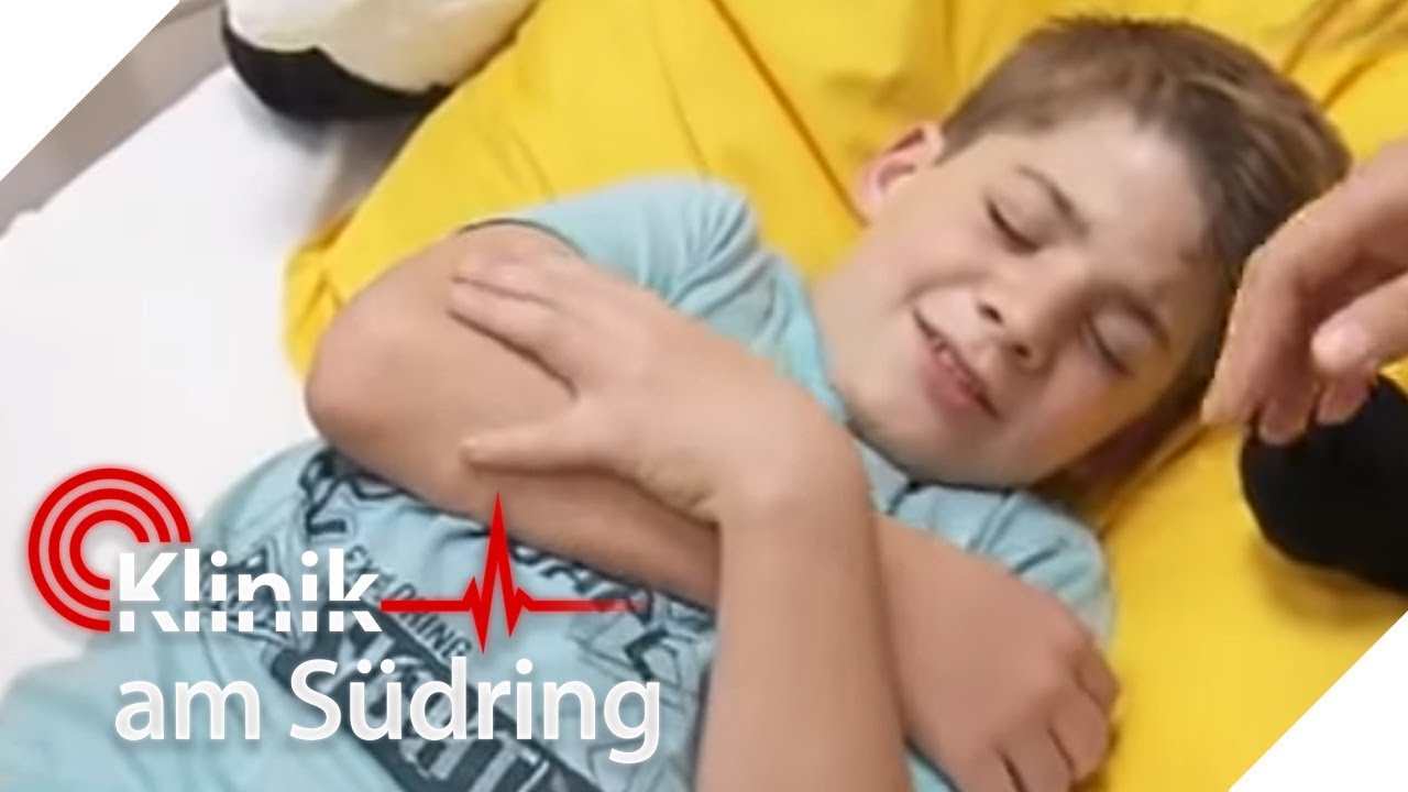 Kein Medikament kann Janis (9) helfen! Hat er eine seltene Krankheit? | Klinik am Südring | SAT.1 TV
