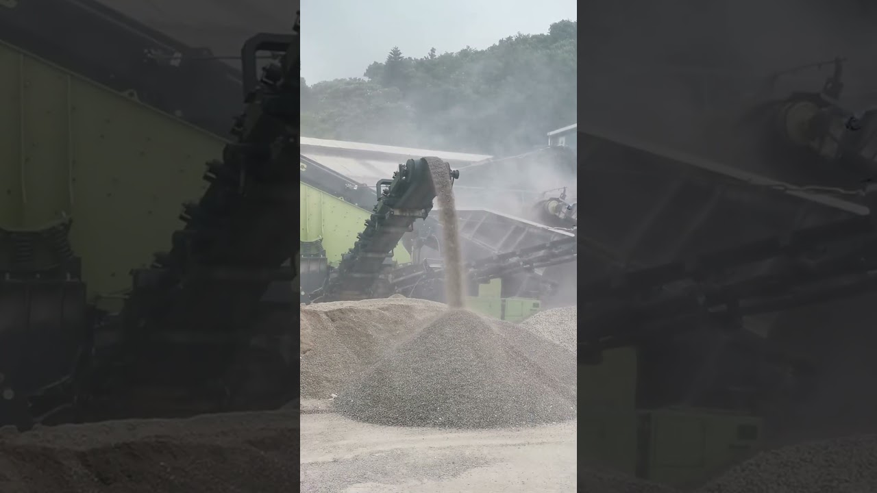 Mobile crushing and screening machine