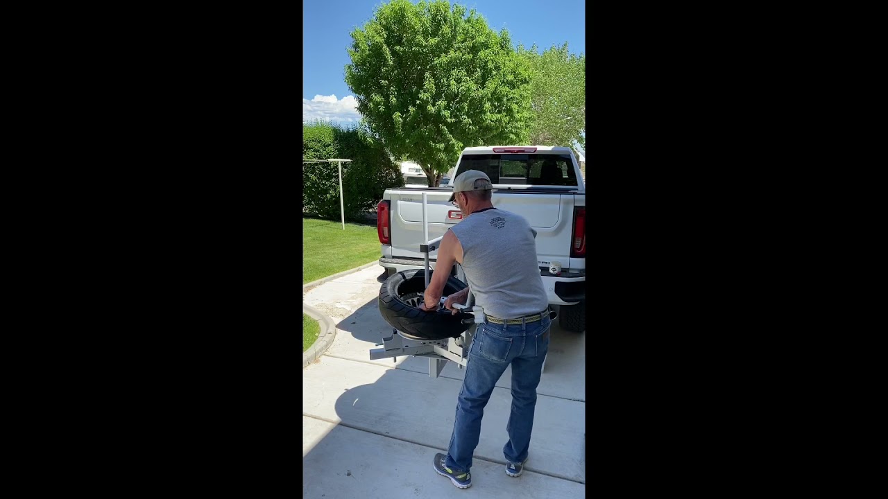 No Mar tire changer, Harley Davidson Touring rear tire