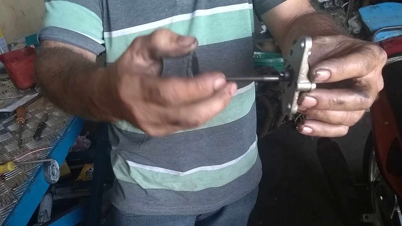 Troca da engrenagem da bomba de óleo da chineray bis 💯 e pop 💯 parte 1
