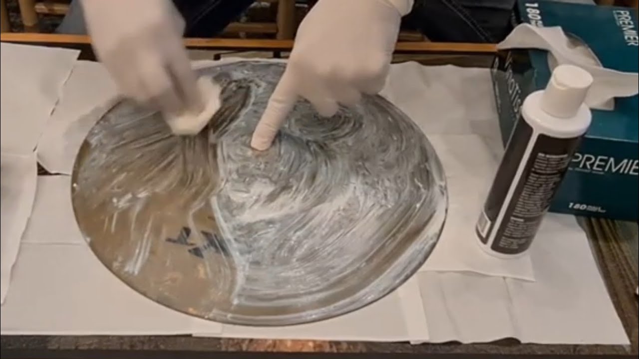 Hướng dẫn cách lau chùi Cymbal