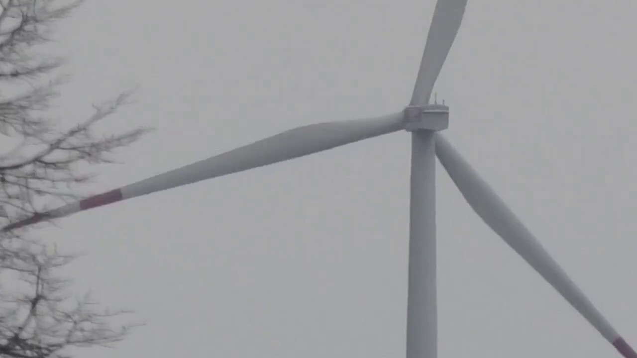 iZenTzu - Panasonic HC-VX11 Wind Shield Mic Test