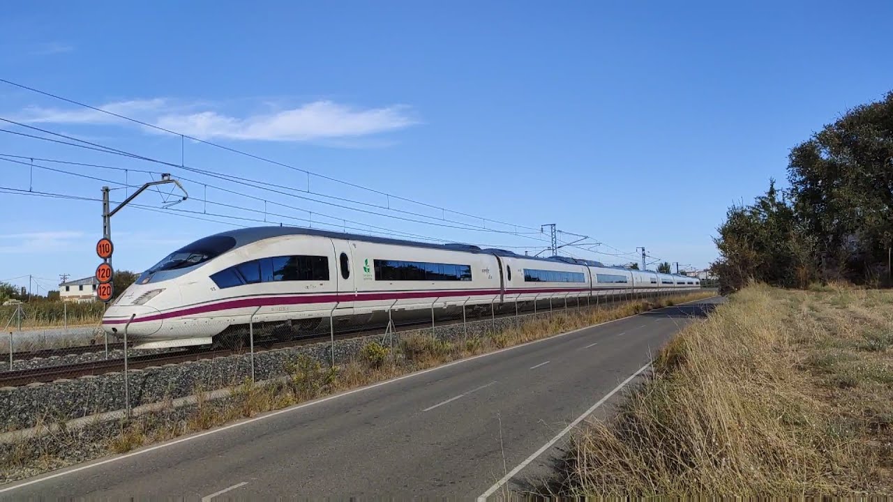 Renfe AVE S-103 Velaro Figueres Vilafant - Madrid Puerta de Atocha saliendo de Lleida