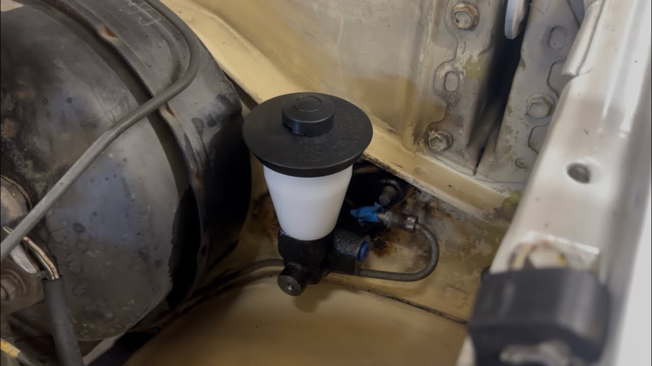 Toyota pickup clutch master cylinder bleed & replacement