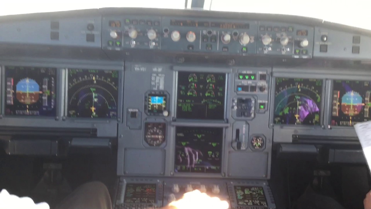 A320 Landing Sydney Airport Runway 16L