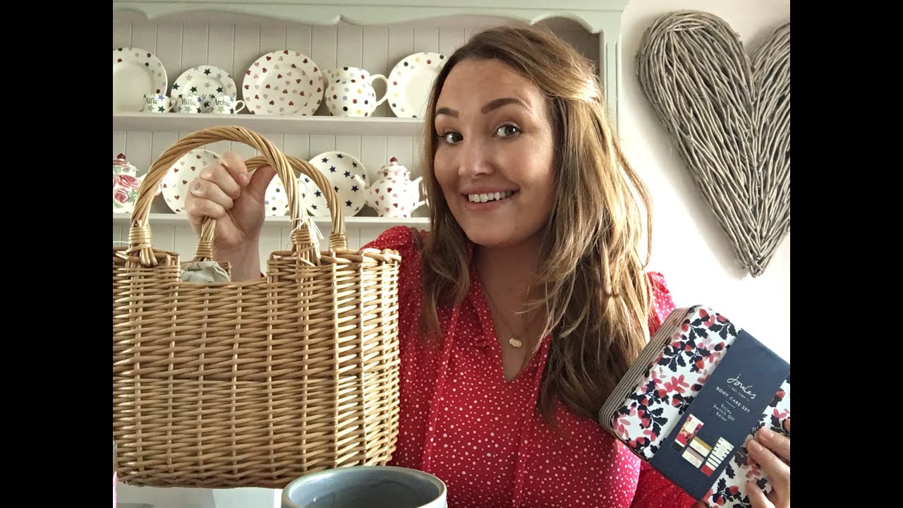 Charity shop haul uk thrifting