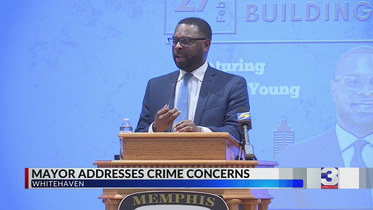 Mayor Paul Young holds community meeting in Whitehaven