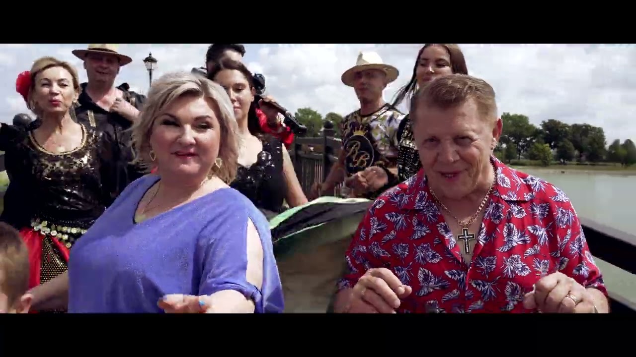 Karol & Roma Księżycowa noc Official Video