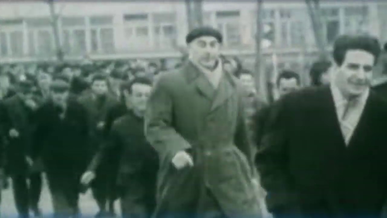 Един за всички, всички за Левски!