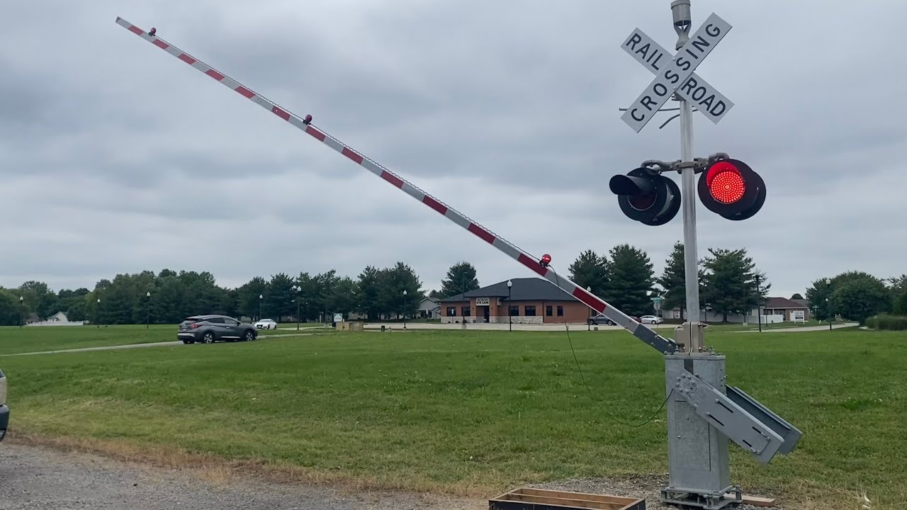 Pintsch Railroad Crossing Signal w/ SPK-10 Gate Mechanism - Mascoutah, IL