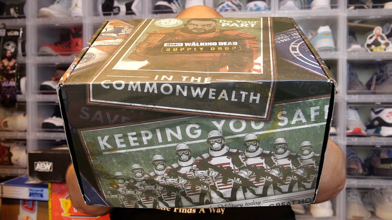 Opening THE WALKING DEAD Supply Drop Mystery Box + The Commonwealth Way