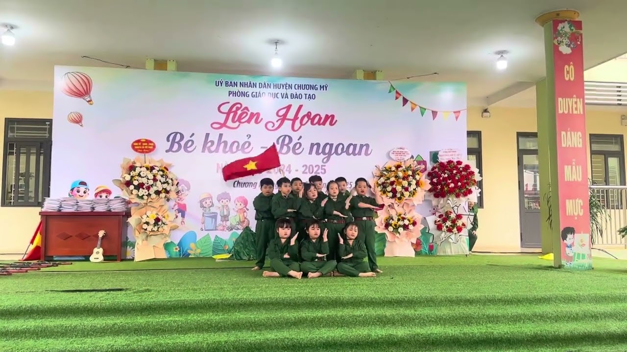 Tiết mục múa chào mừng ngày 30/4 của các con lớp 5T Trường MN Hoàng Văn Thụ