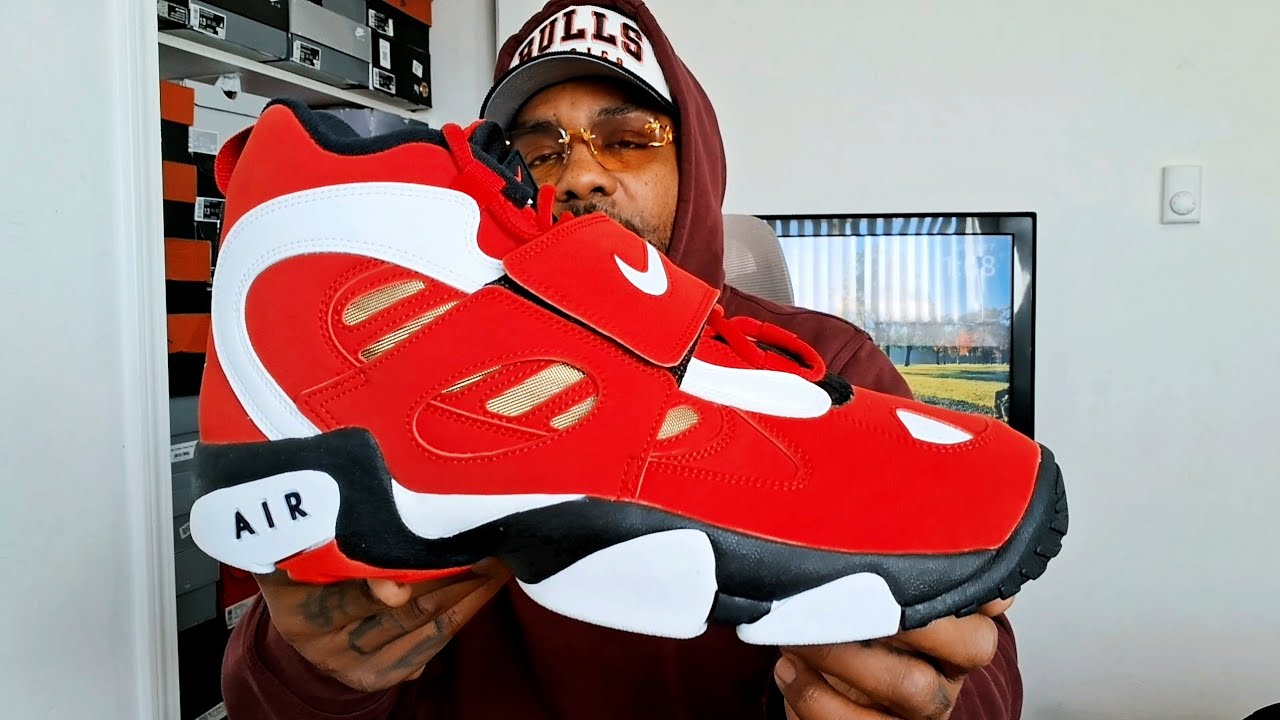This Retro is FLAWLESS! Nike Air Diamond Turf II 