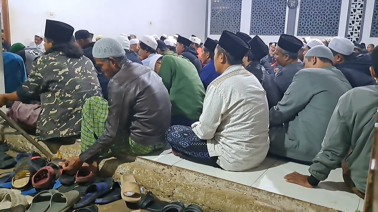 PAJADA] KAJIAN KITAB IHYA JUZ 4 MALAM RABU NARASUMBER SYIKHUNA BAPAK PAJADA
