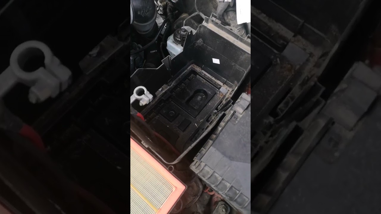 Tester la batterie, l'alternateur, remplacer la batterie 