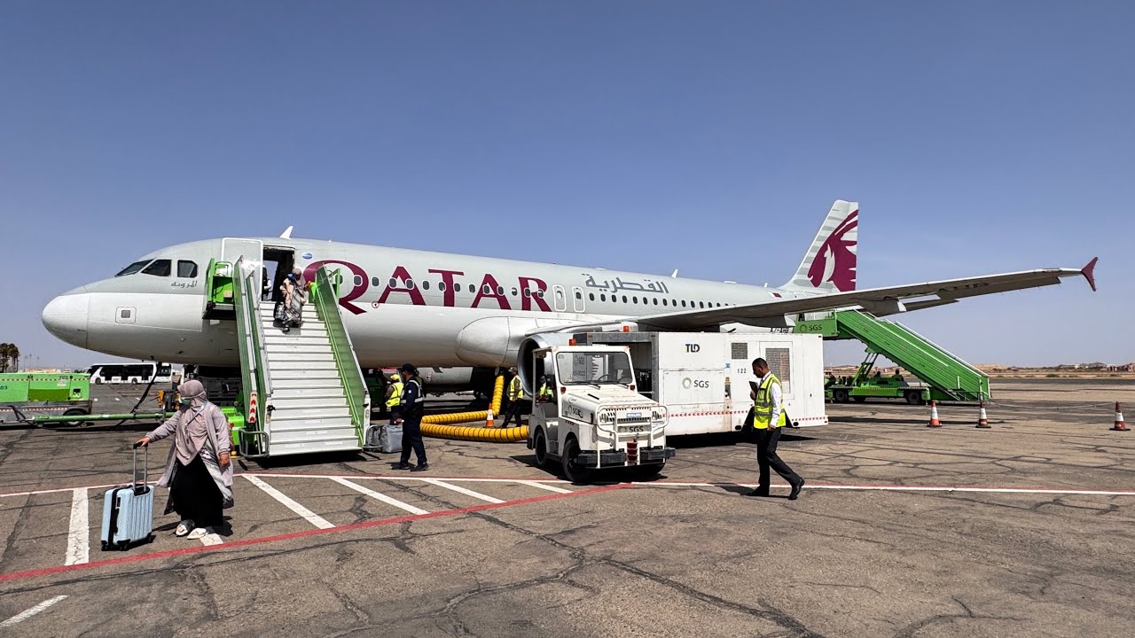 Qatar Airways Airbus A320-200 A7-AHB Landing At Ta’if
