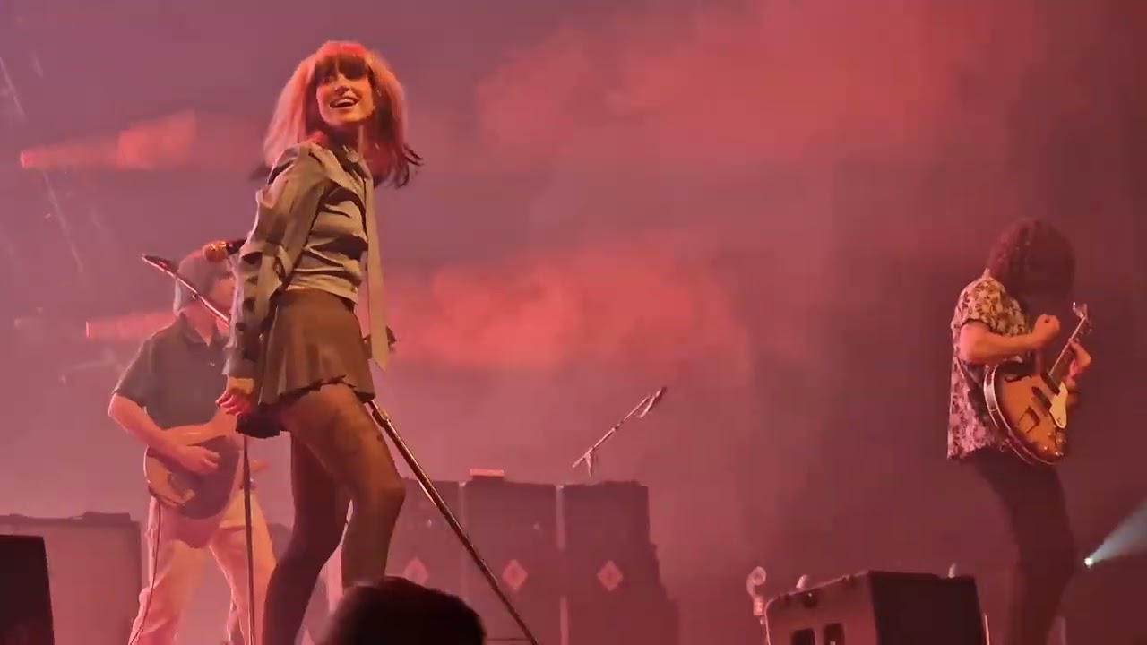 Paramore- Playing God (Glasgow, 17.04.23)